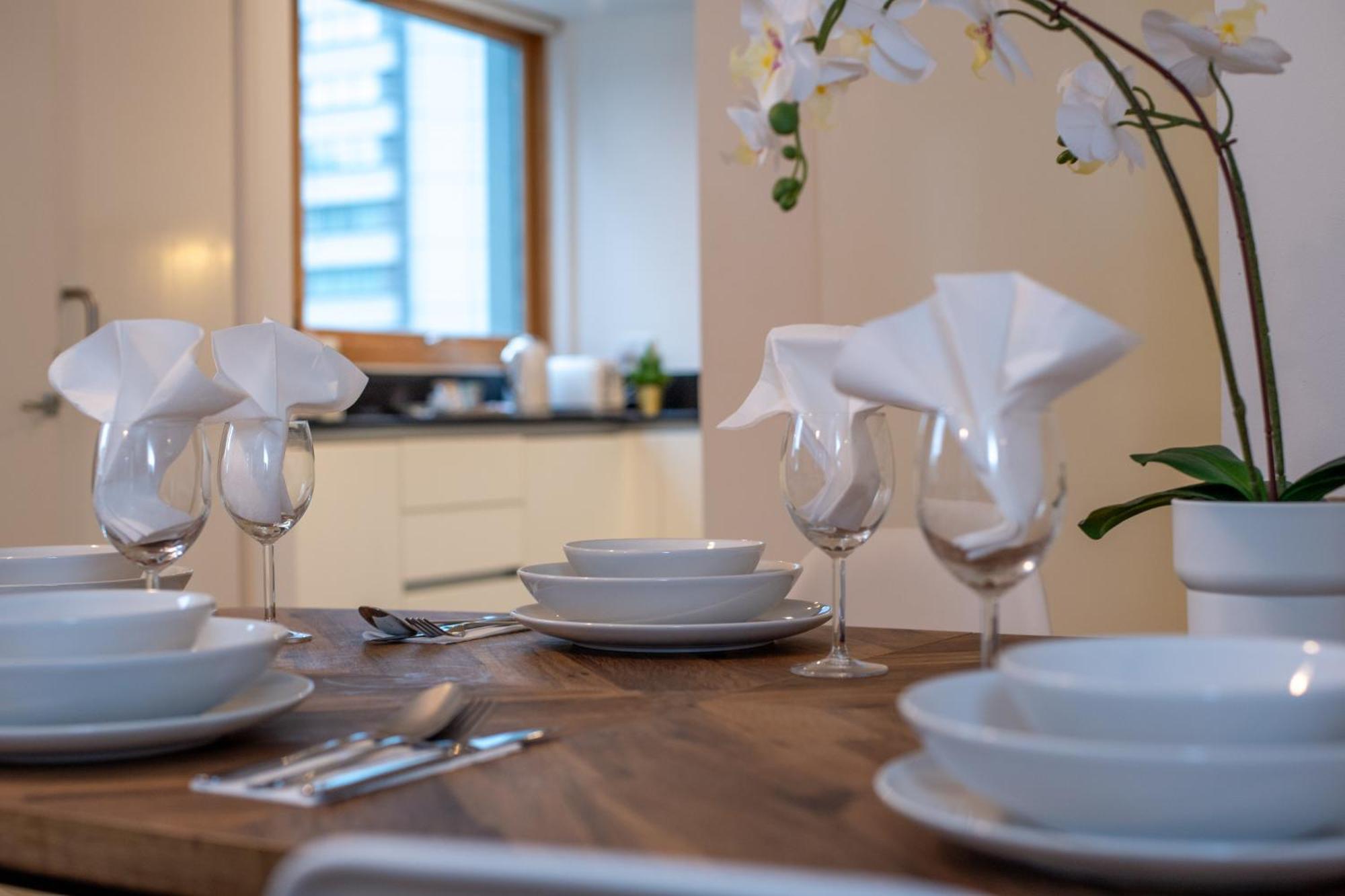 Luxury Cosy With Stunning Skyline Views! Appartement Londen