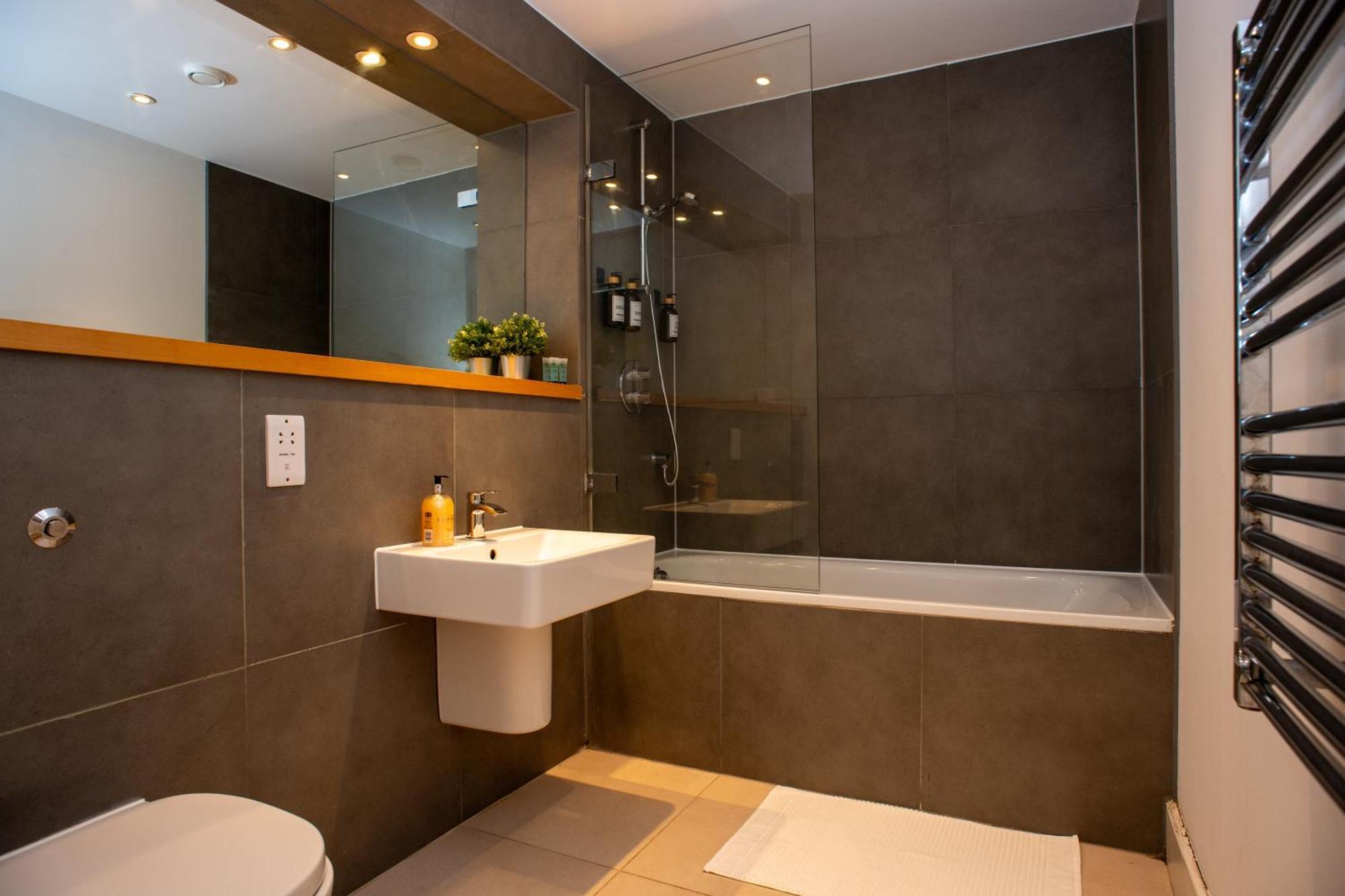 Luxury Cosy With Stunning Skyline Views! * Londres